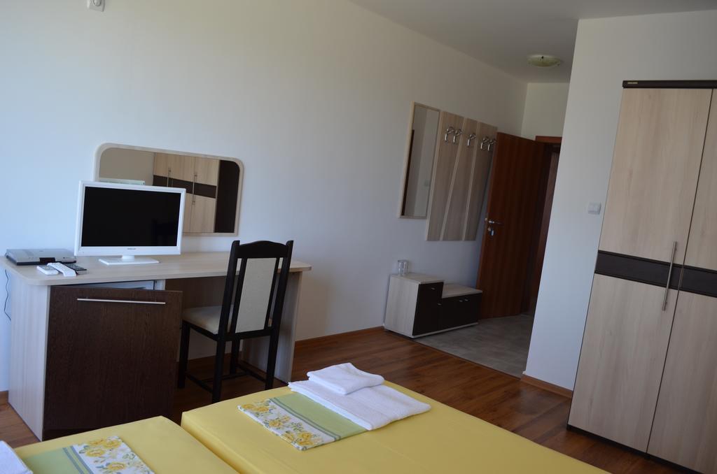 פרימורסקו Guest House Georgievi חדר תמונה