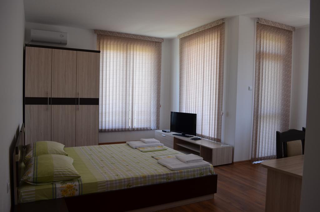 פרימורסקו Guest House Georgievi חדר תמונה