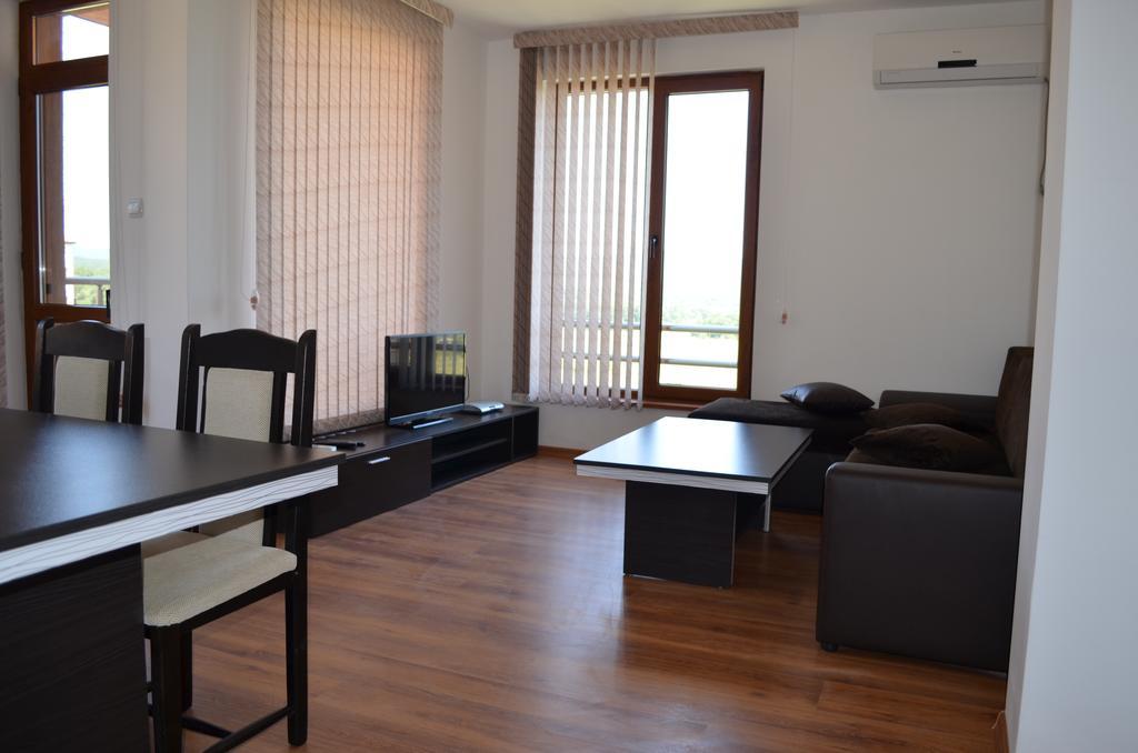 פרימורסקו Guest House Georgievi חדר תמונה