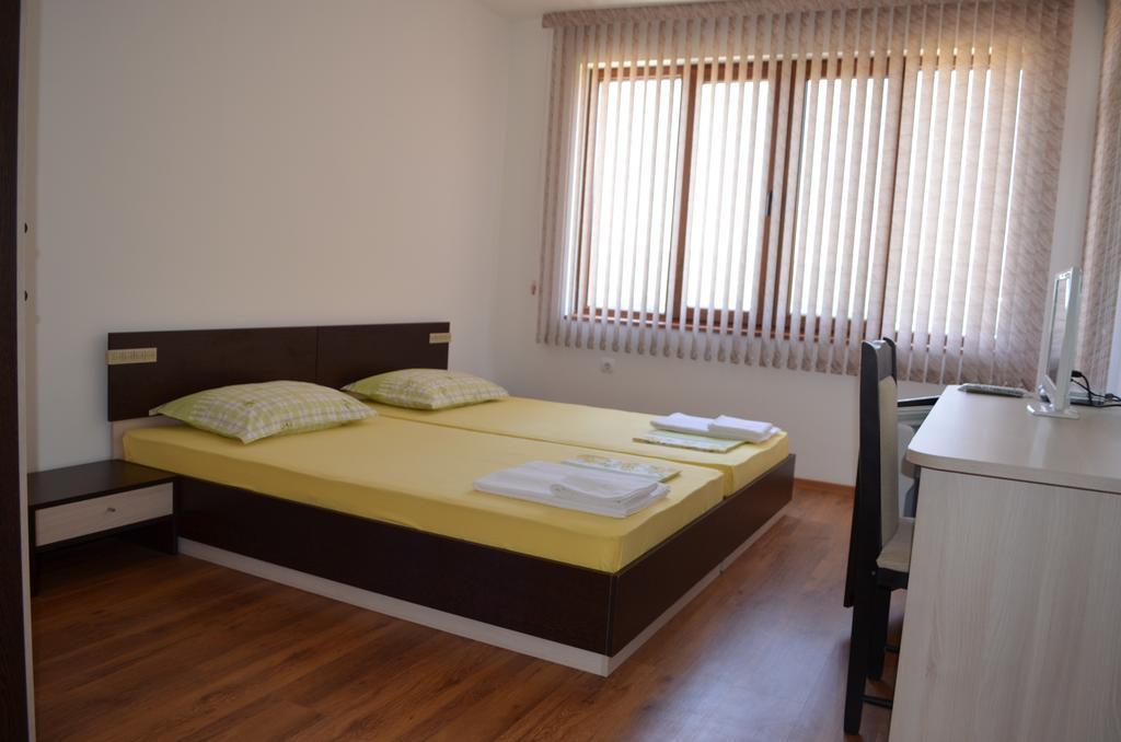 פרימורסקו Guest House Georgievi חדר תמונה